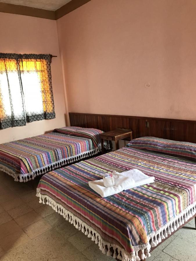 Hotel Izala San Pedro Pochutla Екстериор снимка